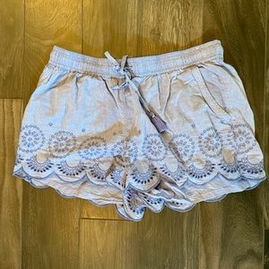 Vineyard Vines Eyelet Pull-on Shorts Size-M